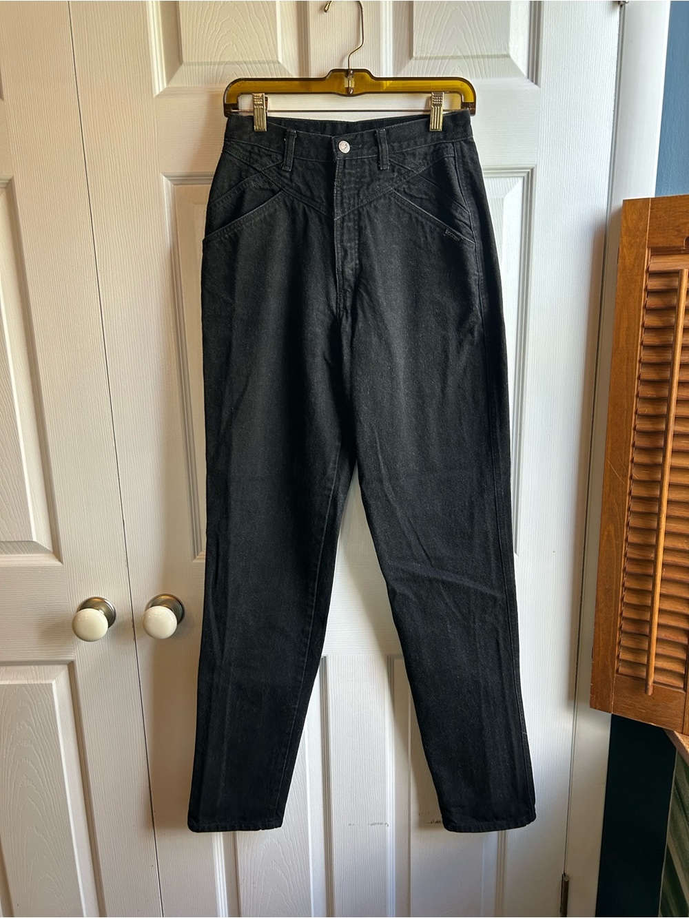 Vintage Women’s high-waist black boot cut jeans - 30/11
